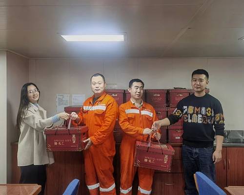 情深意濃，共賀新春|廈門華洋開展春節(jié)前訪船慰問活動